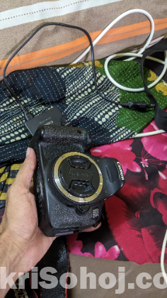 Canon 700D with 50mm prime lens